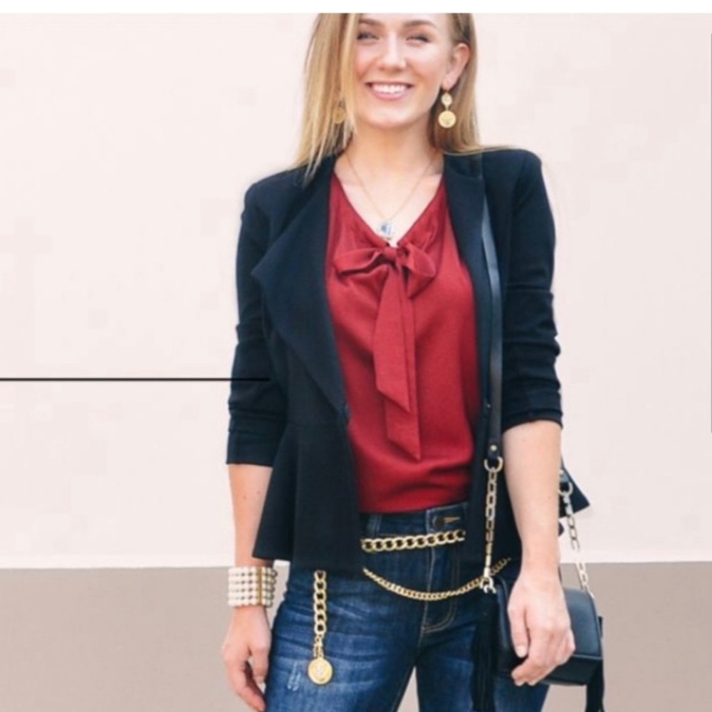 Like New Cabi #3602 Cinch Top In Crimson Women’s Size: L